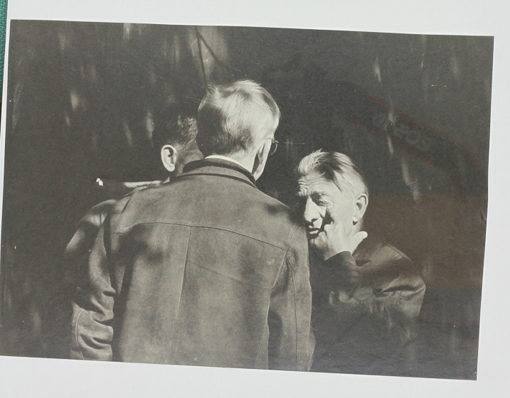 Fotos Var sutter fra bænken ved kanalen (2)